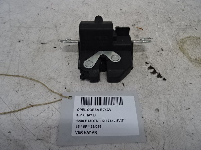 SERRURE COFFRE Opel Corsa E (01-2014/-) (13481535), Utilisé, Opel, Haillon arrière