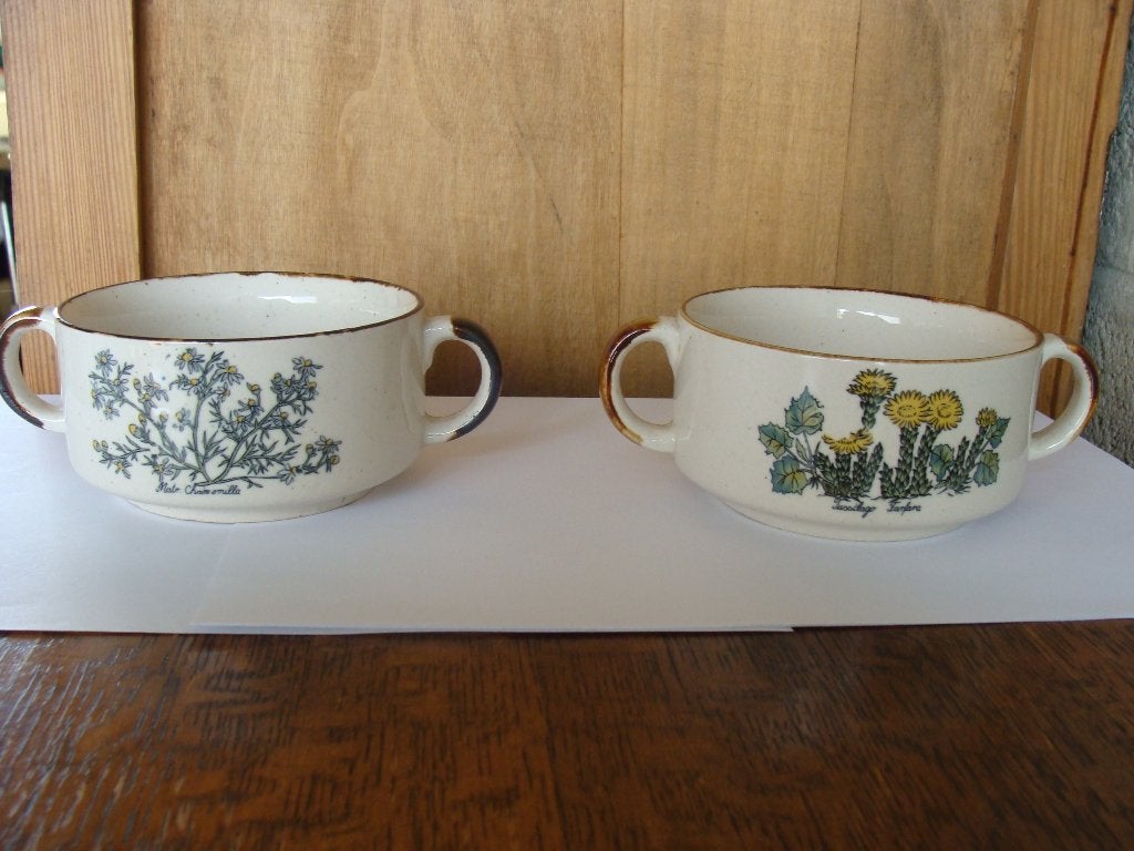lot 2 tasses, bols avec anse, divers modèles, vintage, Antiquités & Art, Enlèvement