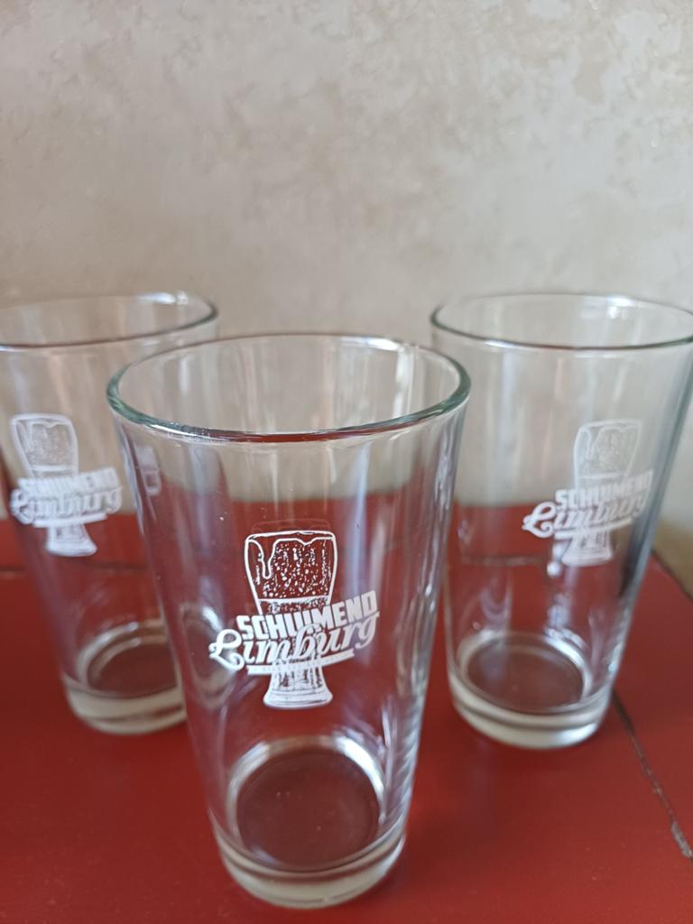 250 bierglazen, Ophalen