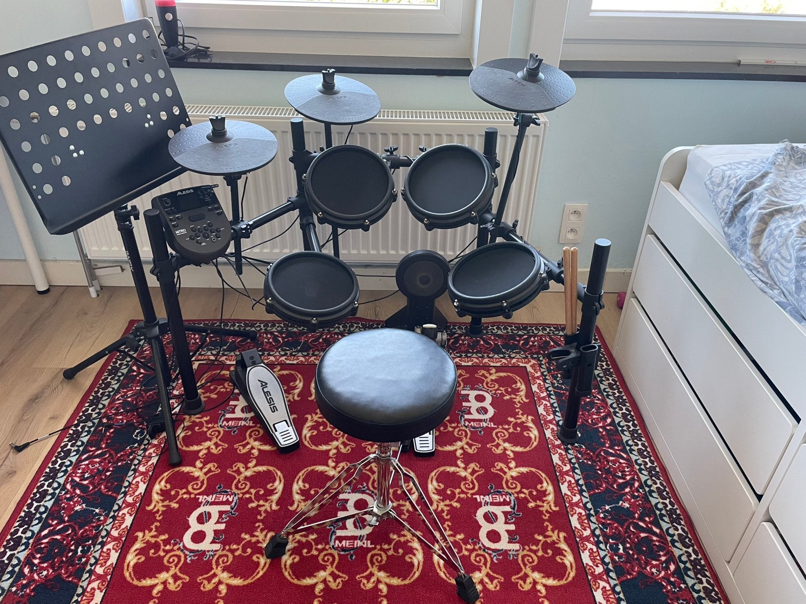 Alesis nitro mesh kit elektrisch drumstel, Ophalen, Zo goed als nieuw