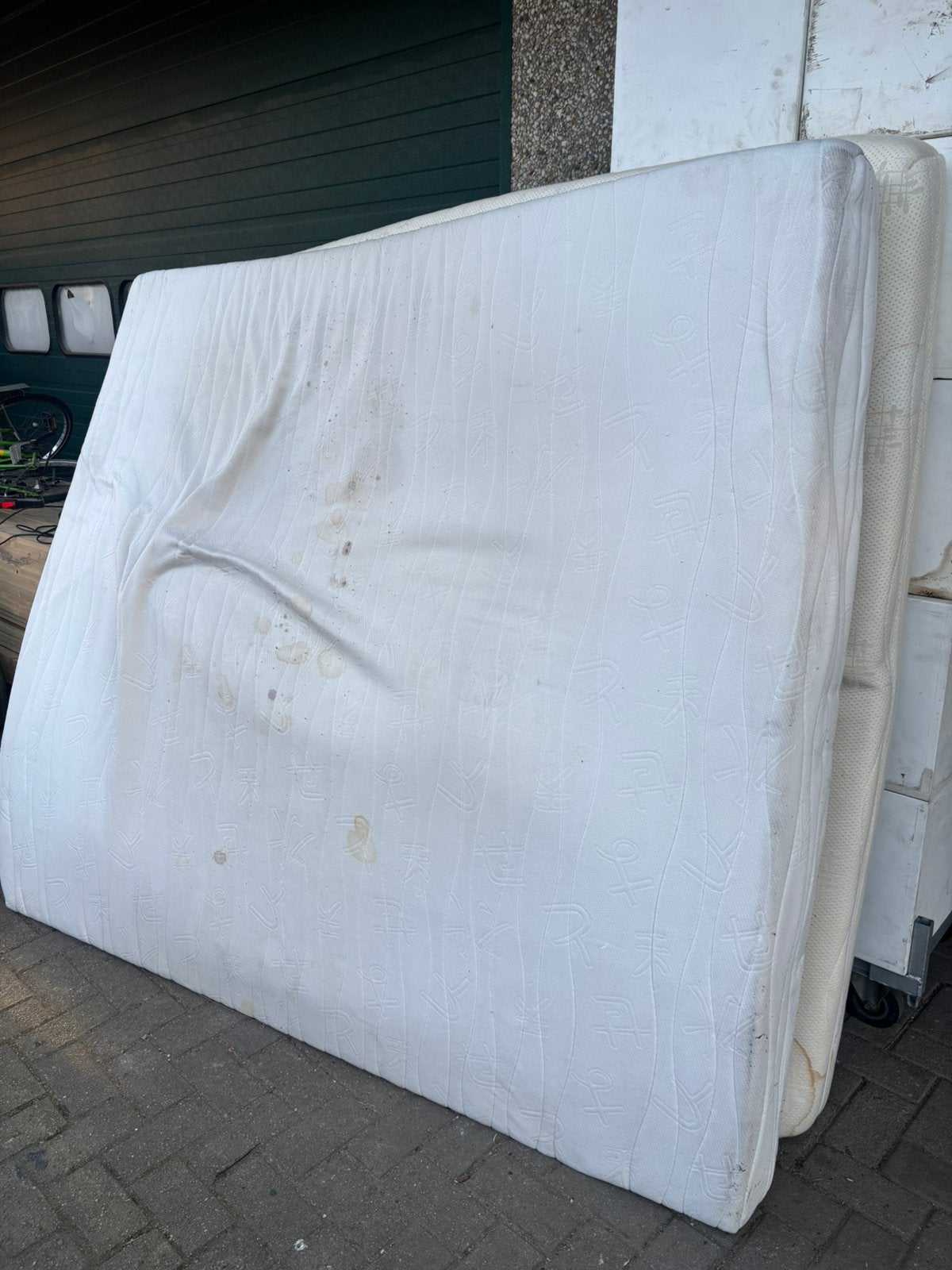 2 matrassen gratis, Ophalen, Gebruikt, Tweepersoons, Matras