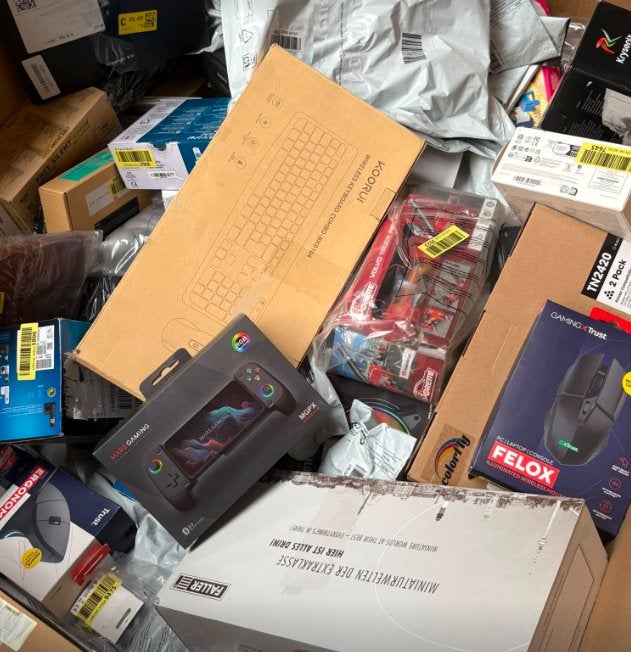 101 palettes de retour de mélanges en lots restants en gros, Enlèvement, Neuf