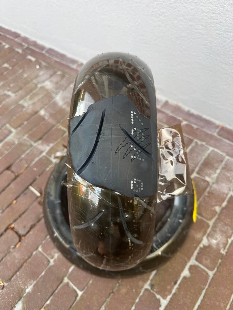 Kingtyre 100/50-10, Fietsen en Brommers, Ophalen of Verzenden, Nieuw