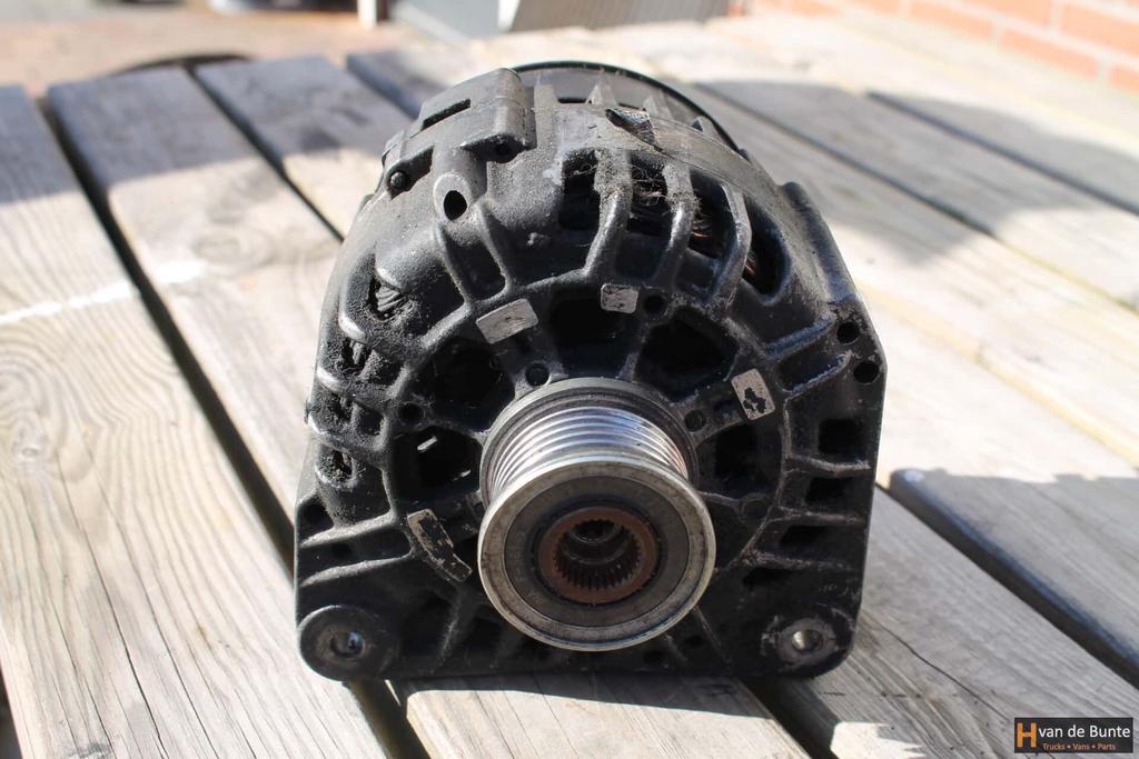 Dynamo Renault Master 2.2 C636163A, Gebruikt, -, Renault, -