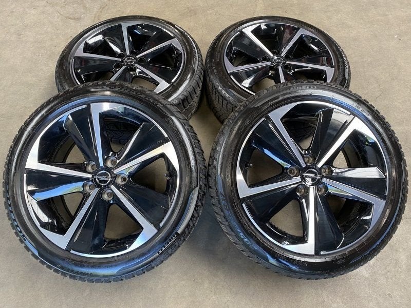 17 inch originele velgen + winterbanden Opel Astra L  984706, Auto-onderdelen, Gebruikt, -, -, Banden en Velgen