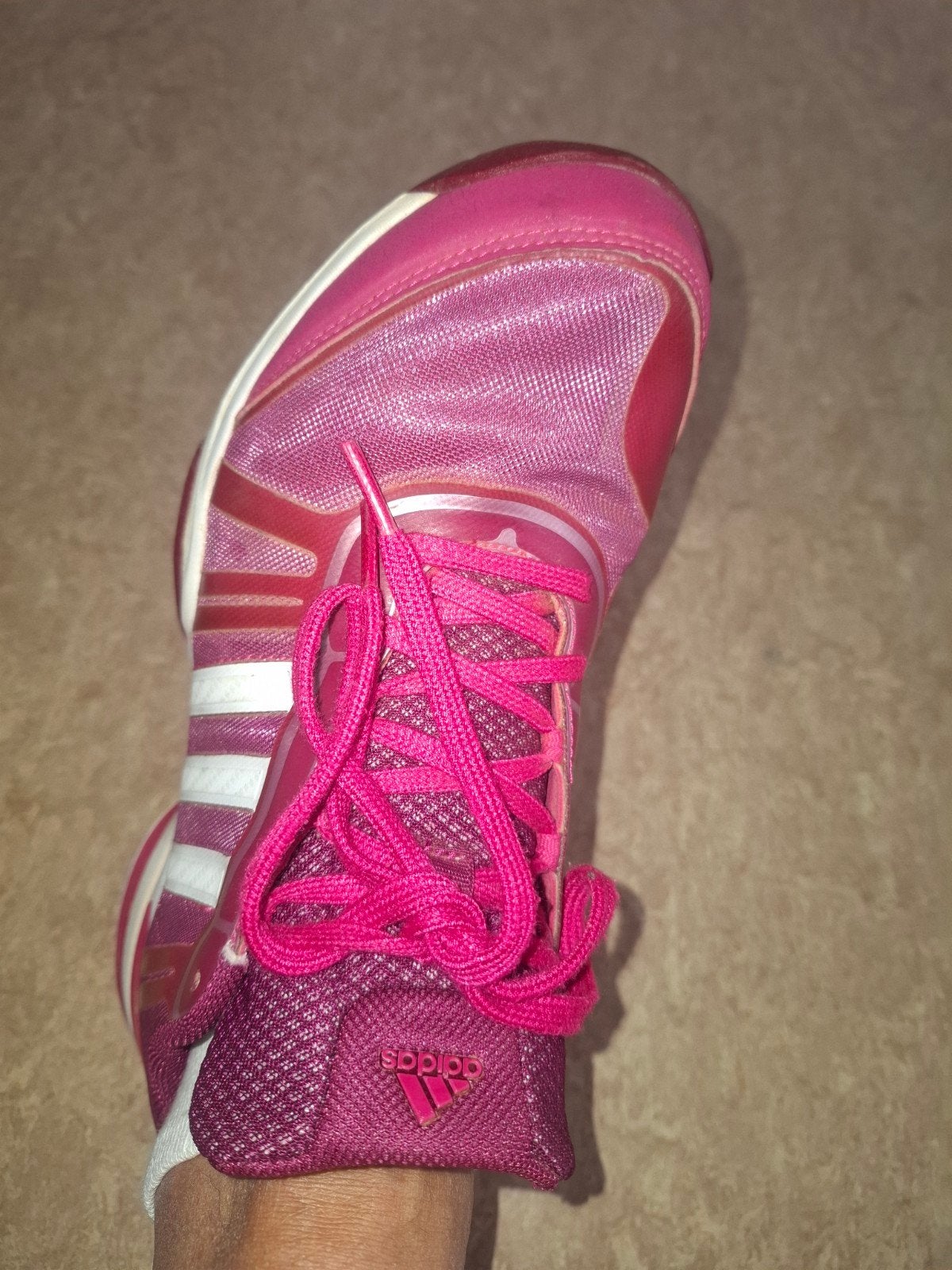 Adidas en parfait état taille 40, Enlèvement