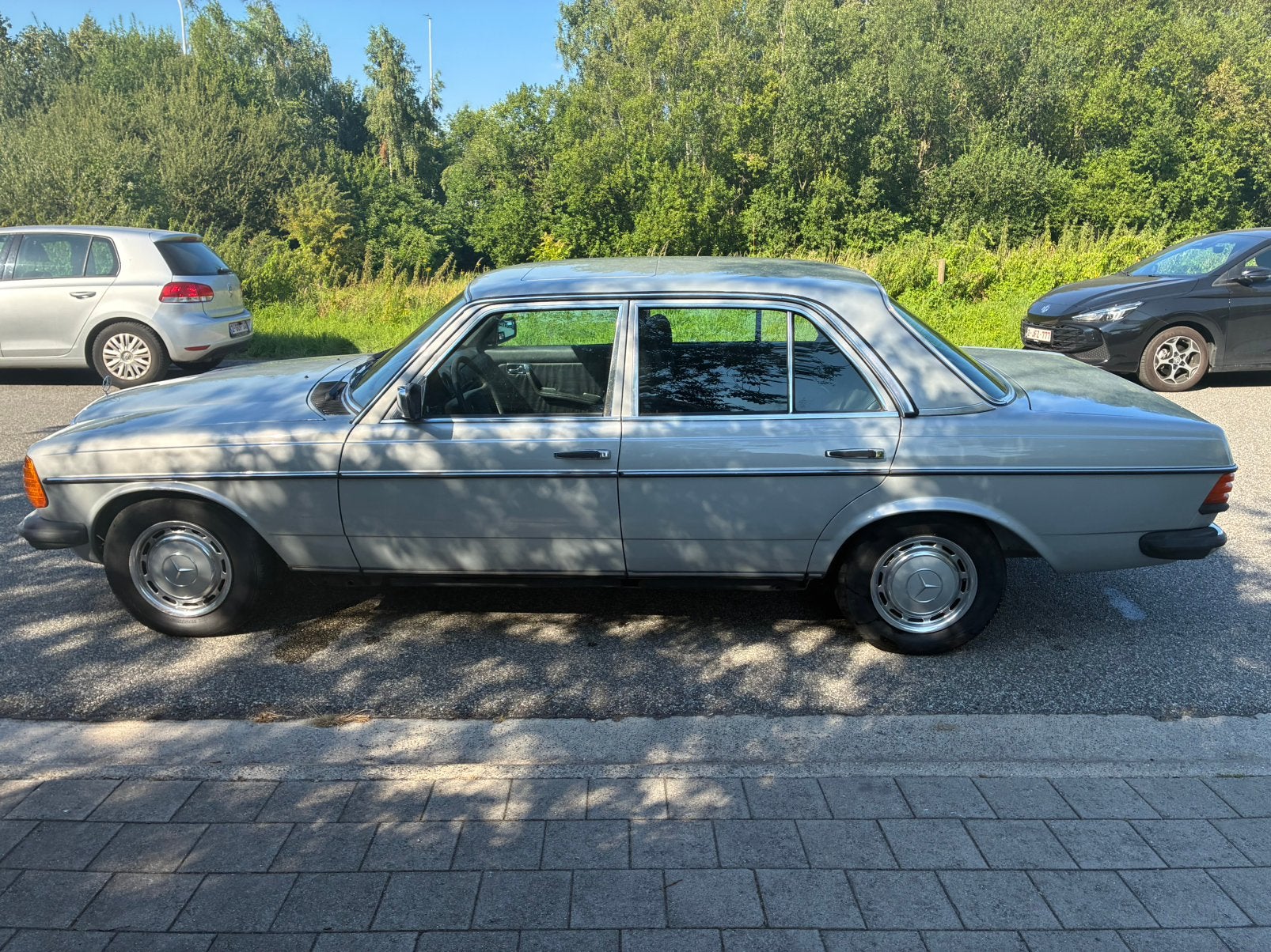 Mercedes 200 diesel 1983, foto 4