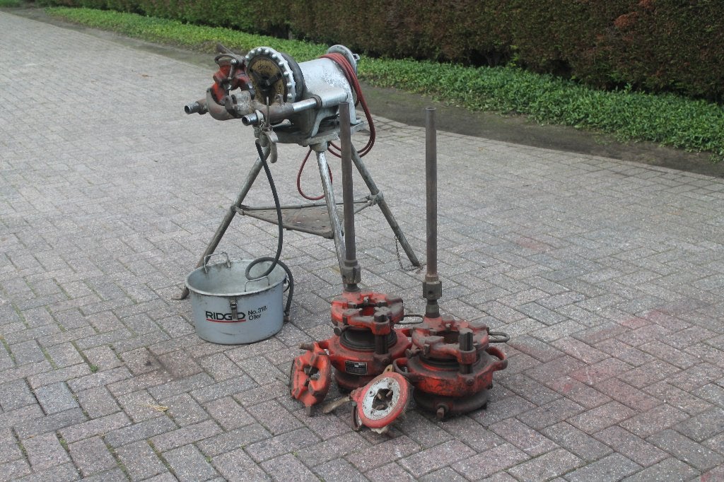 draadsnijmachine ridgit plaatschaar groep, Ophalen