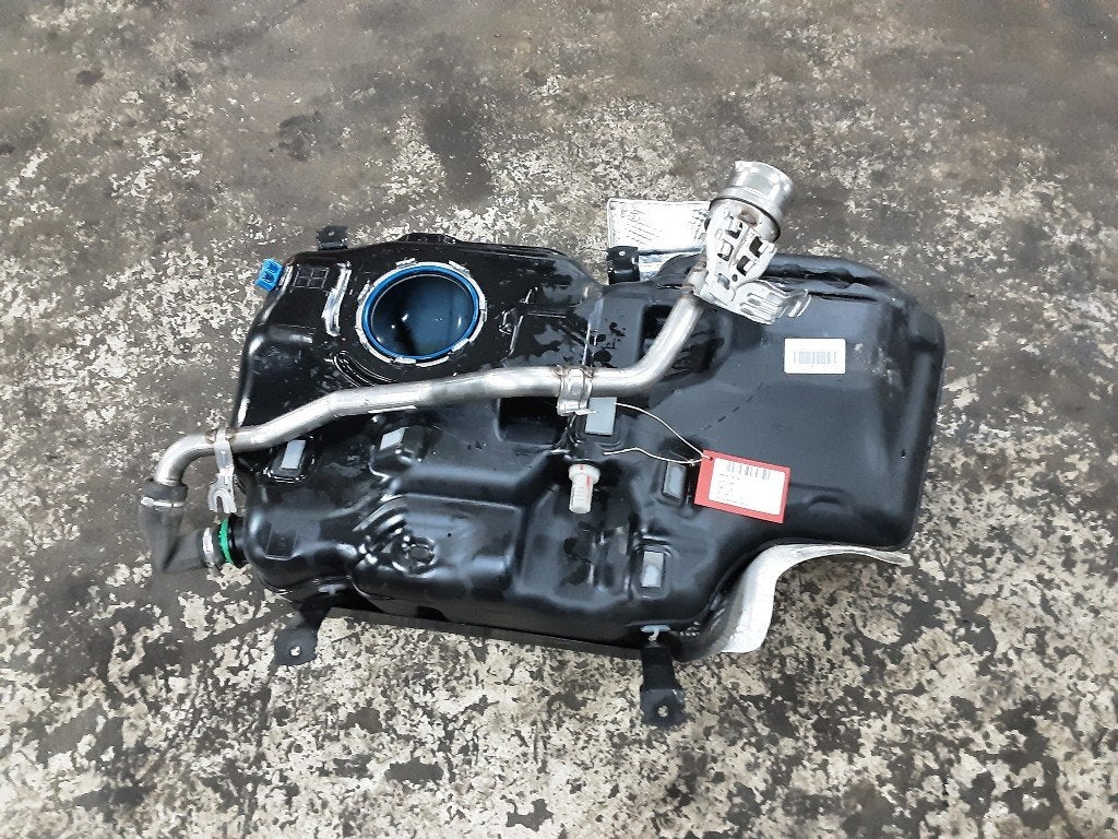 RESERVOIR CARBURANT Mercedes-Benz B (W247) (A2474701500LU), Autos : Pièces & Accessoires, Systèmes à carburant, Mercedes-Benz