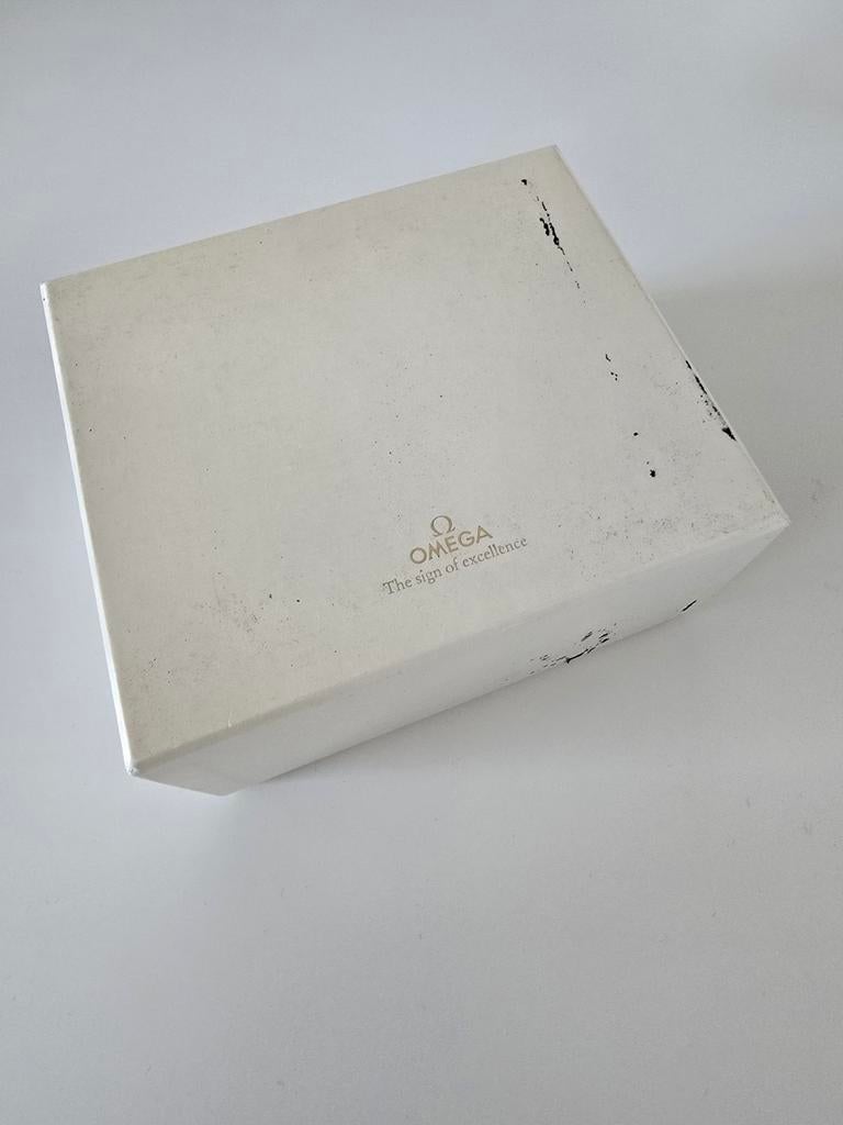 Boîte coffret Omega Speedmaster, Montre-bracelet, Enlèvement ou Envoi, Utilisé, Autres matériaux
