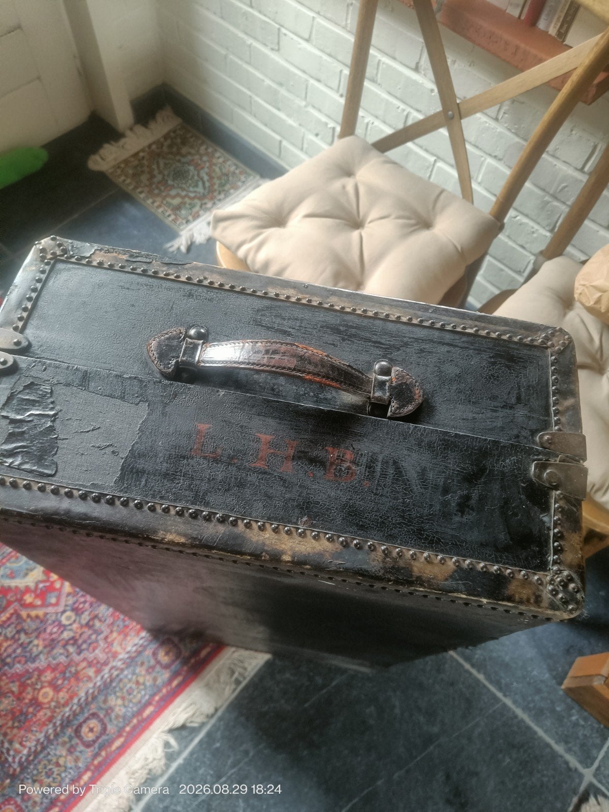 valise de voyage vintage, Enlèvement