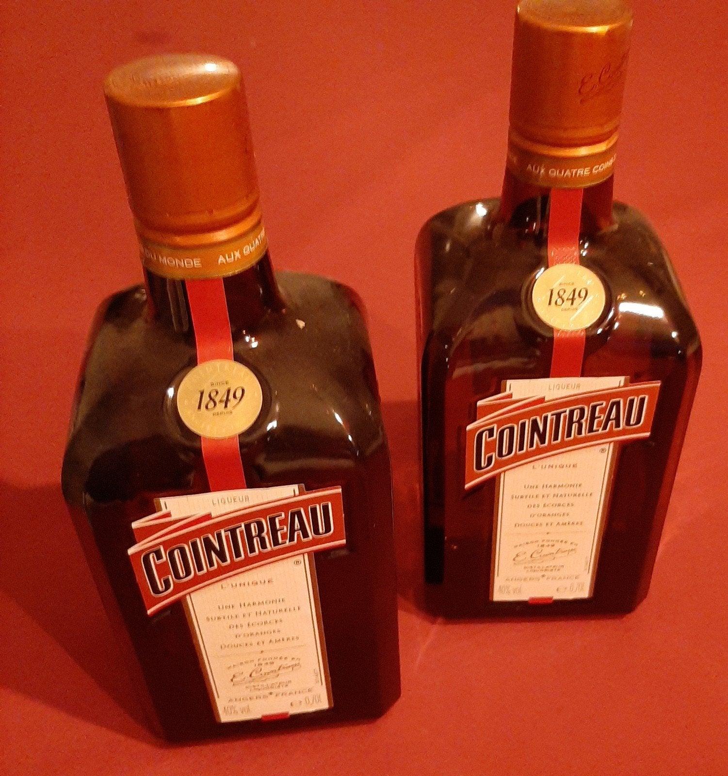 2 flessen cointreau 70cl, Collections, Enlèvement, Neuf, Pleine