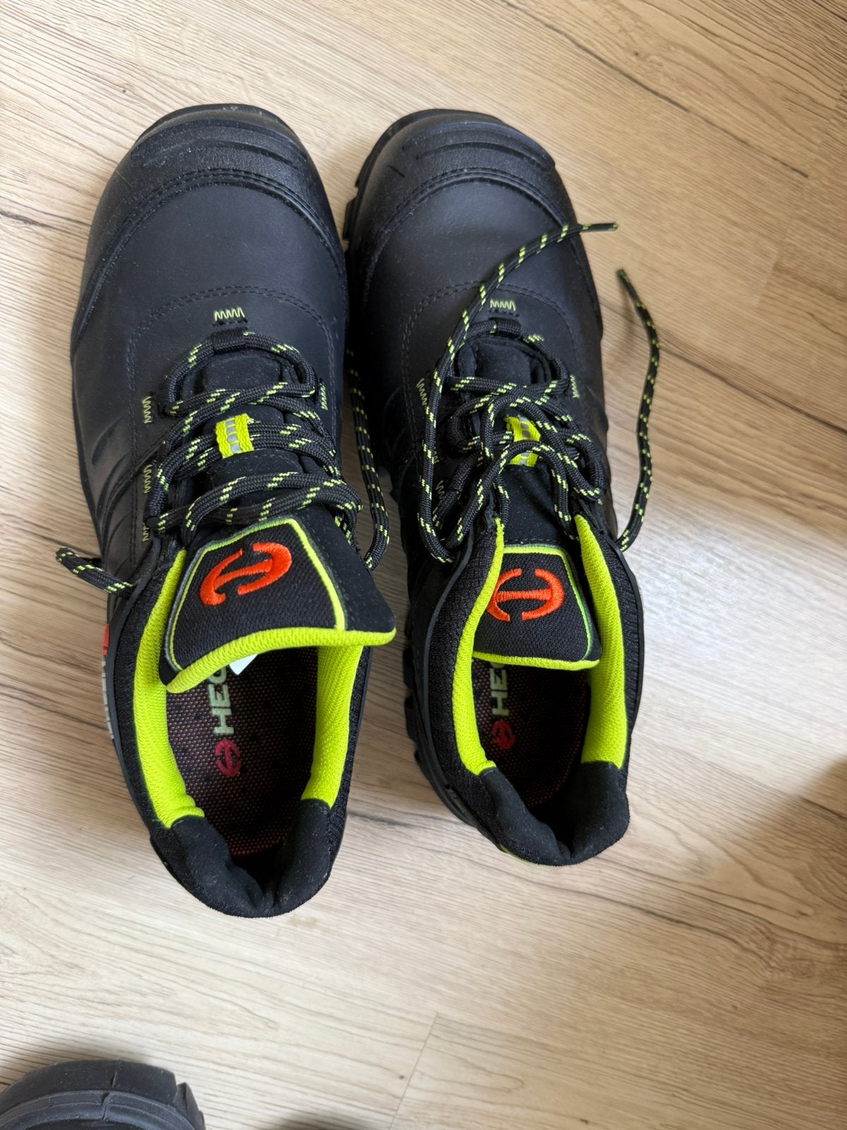 Nouvelles chaussures de sécurité, Doe-het-zelf en Bouw, Veiligheidskleding, Ophalen of Verzenden, Zo goed als nieuw