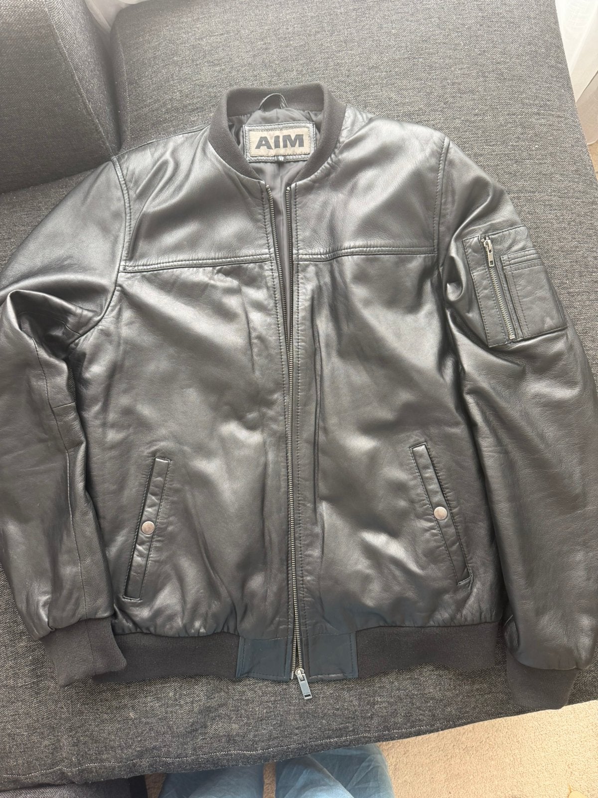 AIM leren bomberjack – Zwart – Maat XL / 52, Enlèvement ou Envoi, Comme neuf, Taille 56/58 (XL), Noir