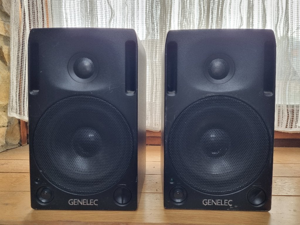 Boîtiers de haut-parleurs Genelec 1029A, Autres marques, 60 à 120 watts, Enlèvement, Utilisé