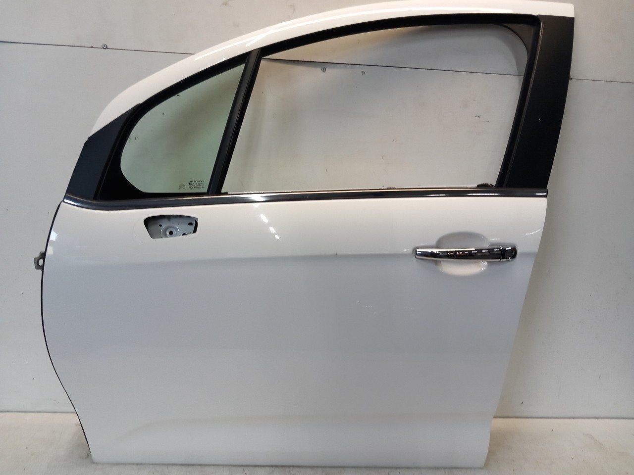 Portier links voor Citroën C3, Onderdelen@venauto.nl, Van der Ven Autorecycling B.V., Ettenseweg 76, 4706 PB Roosendaal, The Netherlands