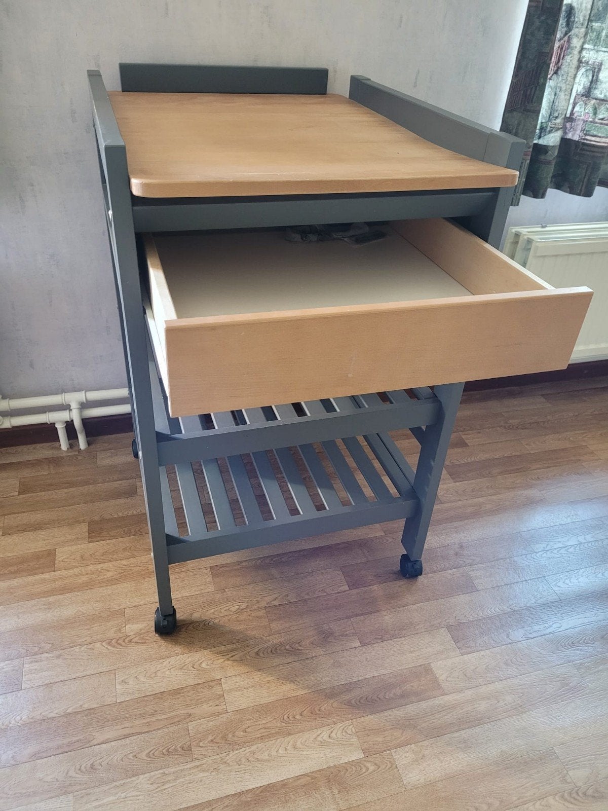 Luiertafel, Ophalen