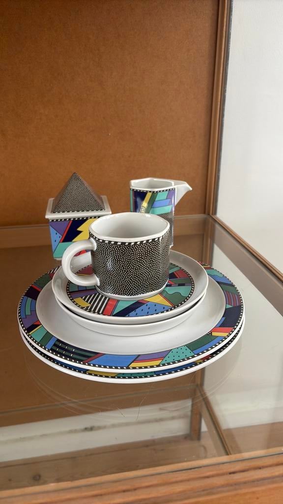 Memphis Metropole Studio Line Rosenthal set, Maison & Meubles, Cuisine | Vaisselle, Comme neuf, Tasse(s) et/ou soucoupe(s), Autres styles