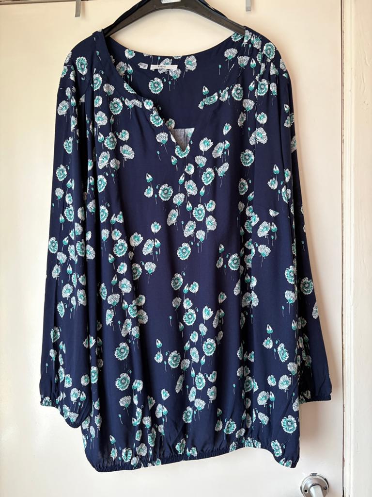 lichte blouse maat Eur 54 F/B56 it 60, Kleding | Dames, Grote Maten, Ophalen of Verzenden, Zo goed als nieuw