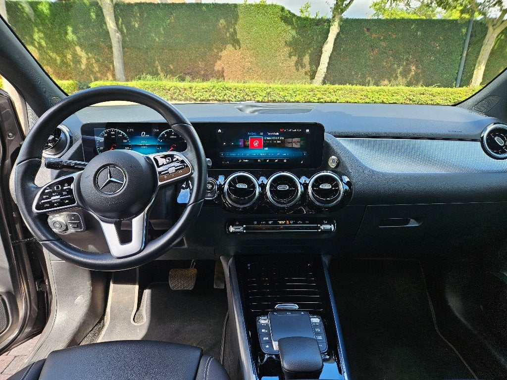 mercedes B180, Auto's, Mercedes-Benz, Monovolume, 140 g/km, 4 cilinders, Leder en Stof