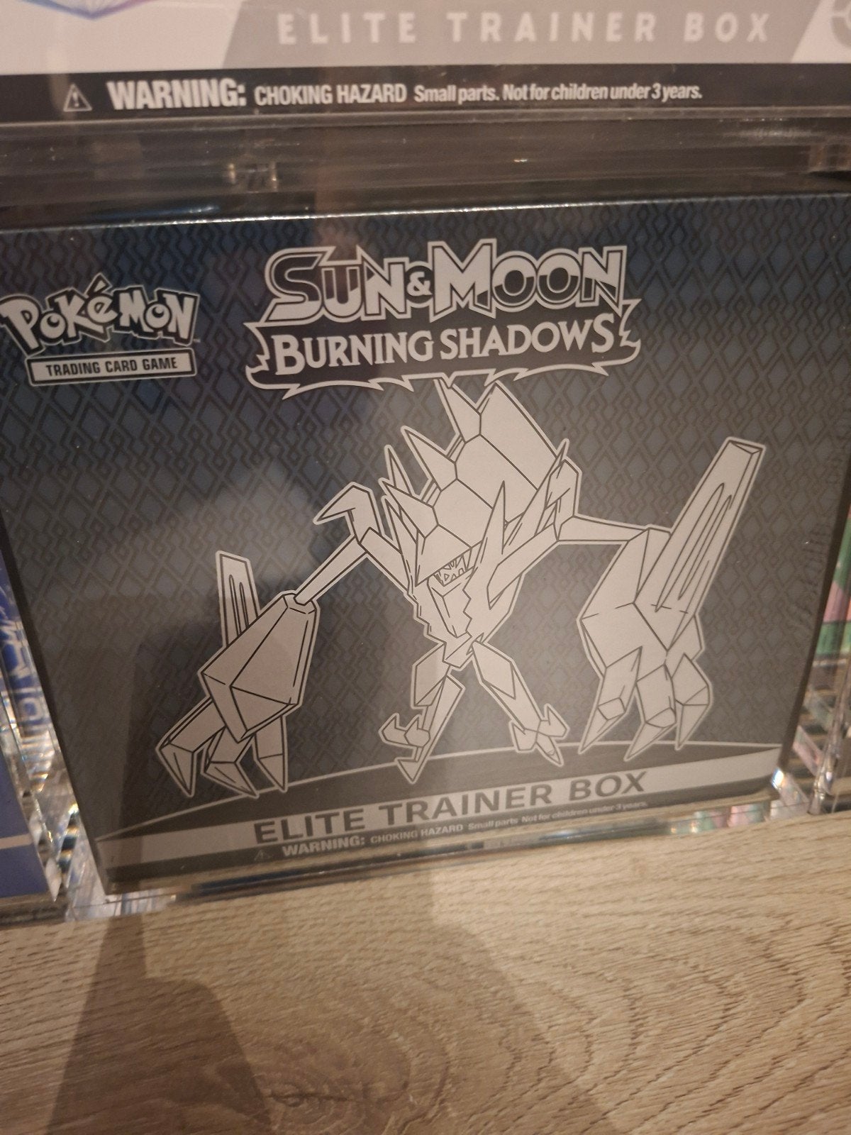 Burning shadows elite trainer box! pokemon, Hobby en Vrije tijd, Ophalen of Verzenden, Nieuw, Overige typen