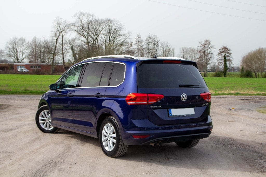 Volkswagen Touran 2.0 TDi 150pk / 2017 / 167.987km, Autos, Achat, Entreprise, Alcantara, Noir