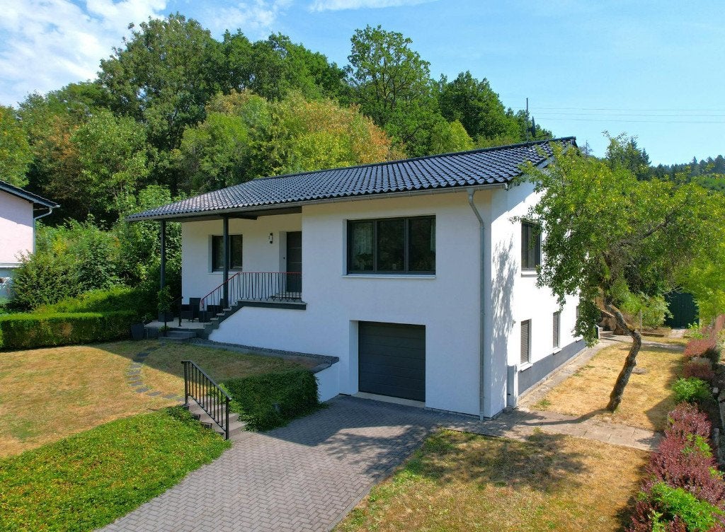 Prachtig gelegen, vrijstaand woonhuis in de Eifel, 136 m², Maison d'habitation, Allemagne, Campagne