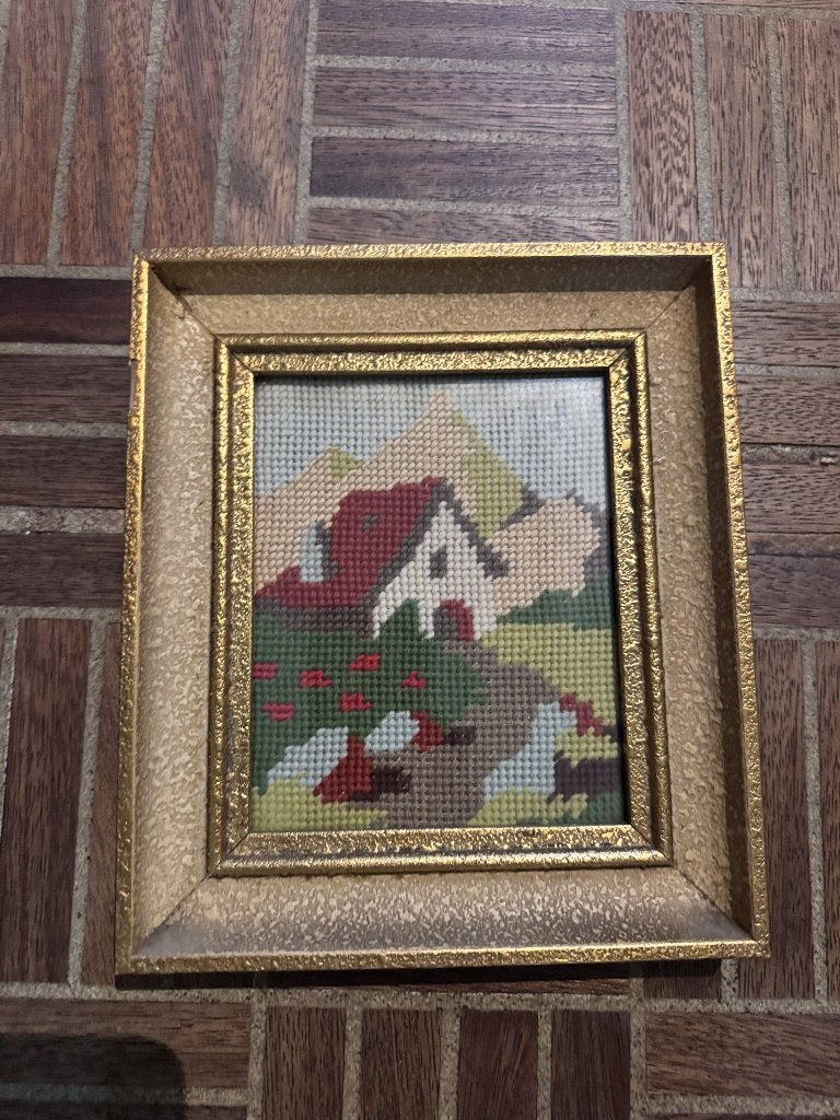 Broderie vintage encadrée — scène rurale, Antiquités & Art, Enlèvement, Vintage, Encadré, Fleurs