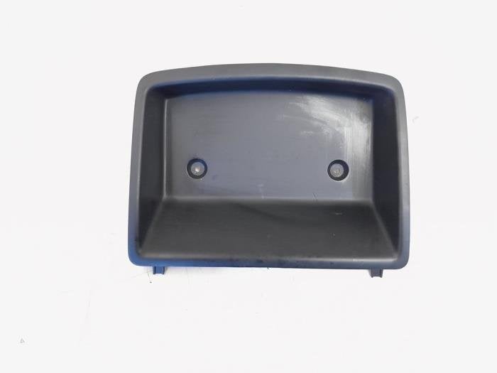 Compartiment de rangement d'un Volkswagen Golf, Volkswagen, -, 3 mois de garantie, Utilisé