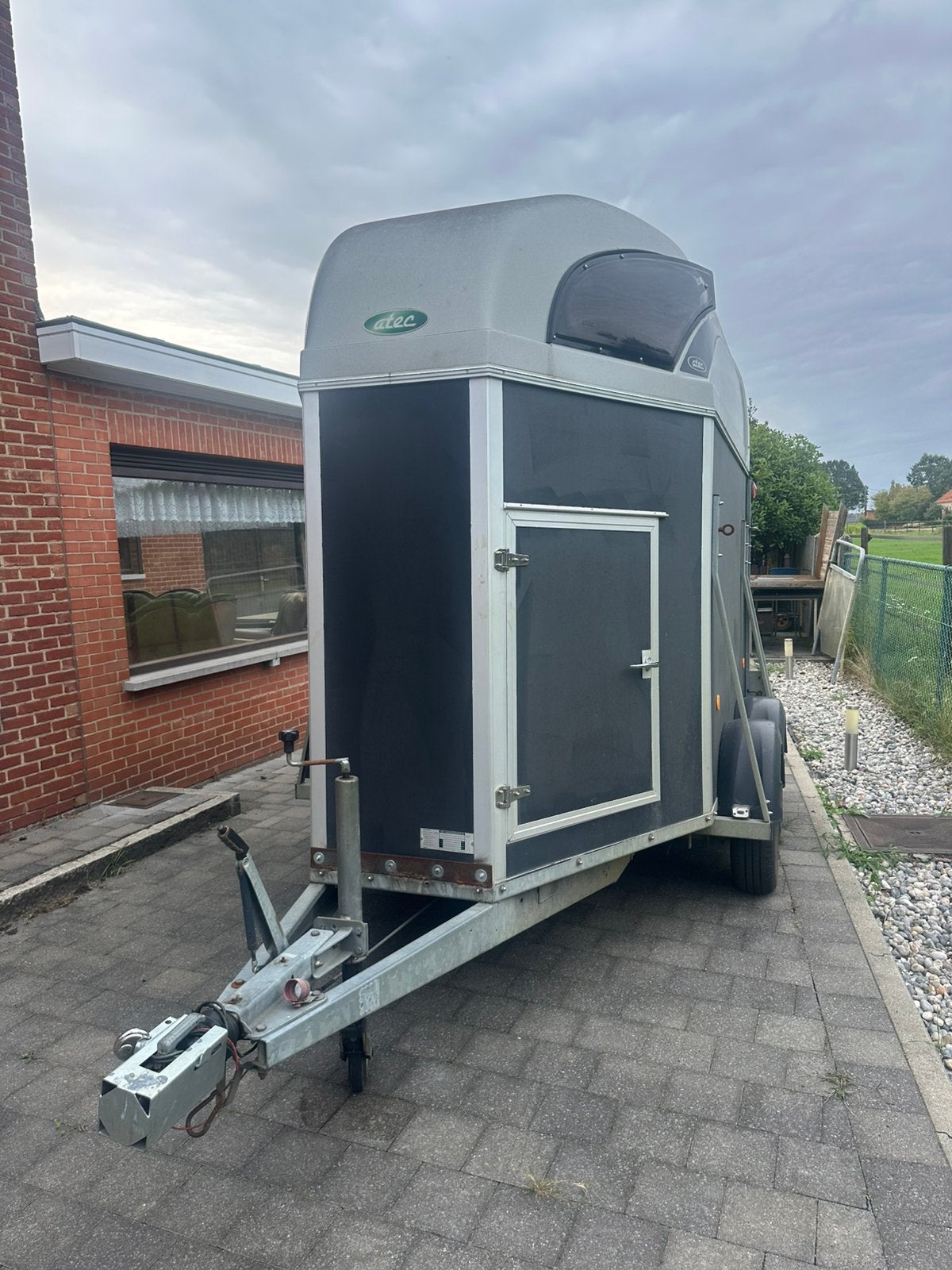 Paardentrailer, Enlèvement, Utilisé