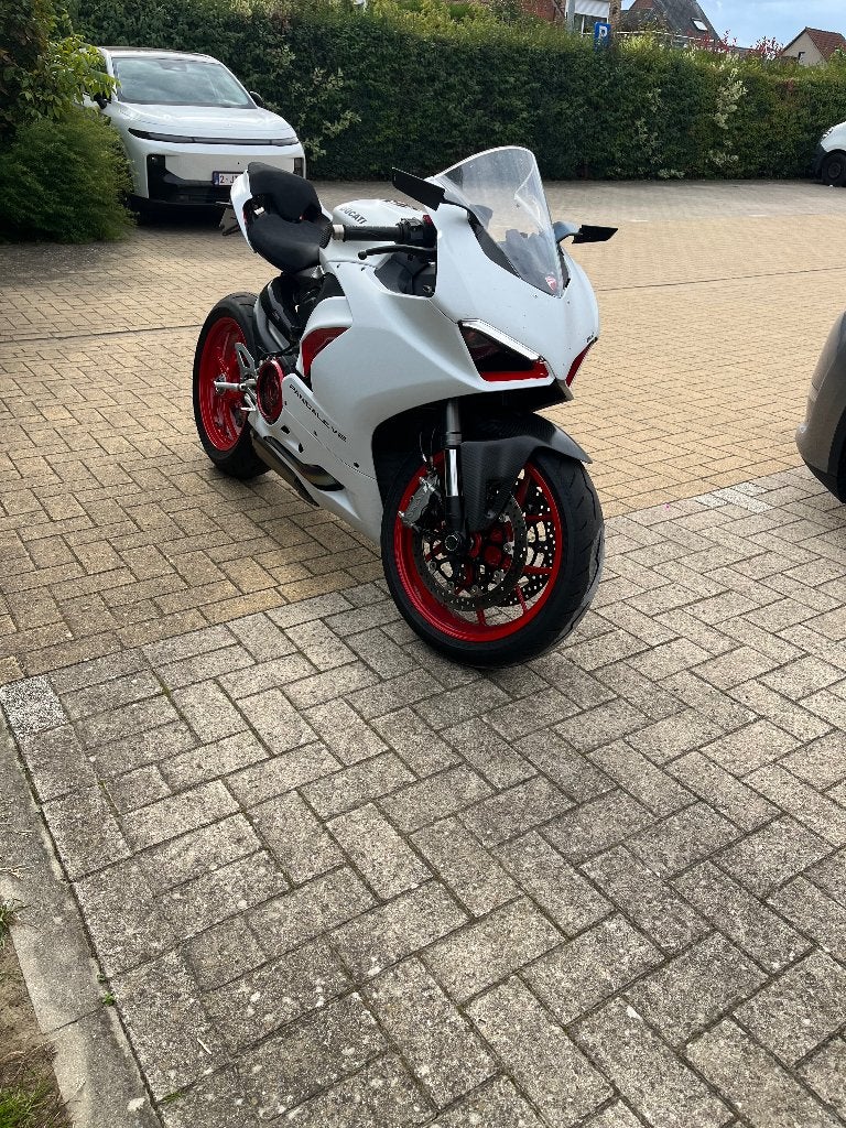 Ducati panigale V2, 2 cilinders, Meer dan 35 kW, Minimaal motorrijbewijs A2, Handgeschakeld