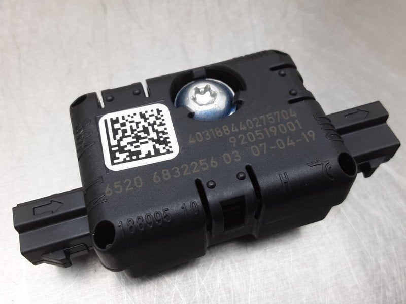 AMPLIFICATEUR D'ANTENNE Toyota Supra (DB) (01-2019/-), Utilisé, Toyota