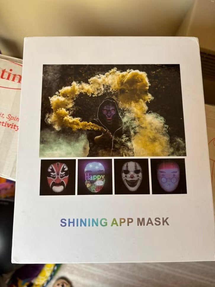 Programmeerbaar LED-masker met app - z.g.a.n., Ophalen of Verzenden, Zo goed als nieuw