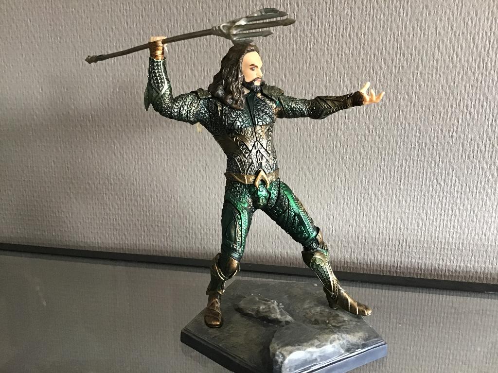 Aquaman figuur van 19 cm., Ophalen
