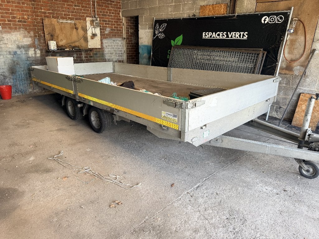 remorque, Enlèvement, Comme neuf