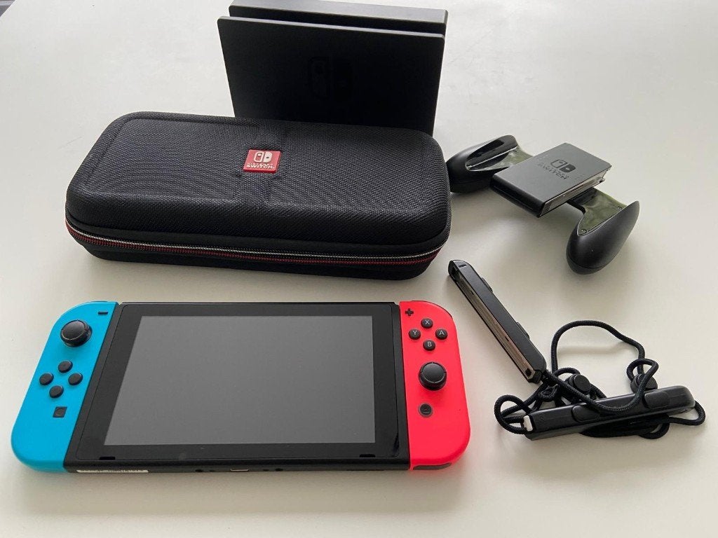 Nintendo switch, Ophalen, Met games, Met 2 controllers, Zo goed als nieuw