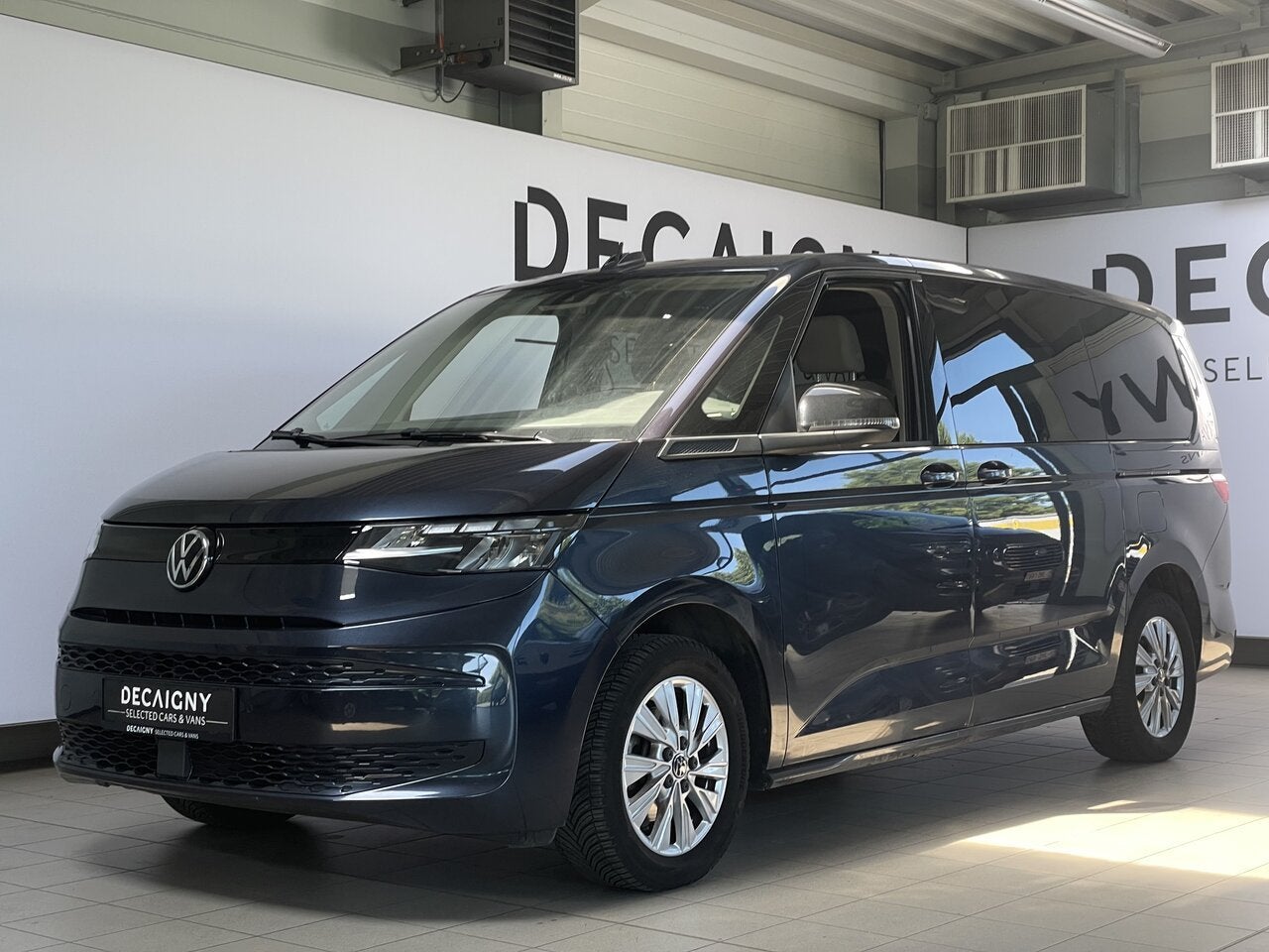 Volkswagen T7 Multivan T7 Long 2.0 TDI *7pl*Camera*Carplay, Autos, Volkswagen, Entreprise, Multivan, ABS, Airbags, Air conditionné