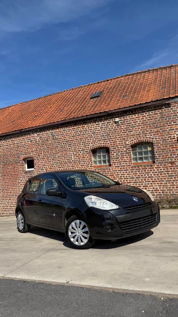 Renault Clio 3 TomTom 9️⃣8️⃣0️⃣0️⃣0️⃣ KM, Autos, Noir, 5 portes, 5 places, Particulier