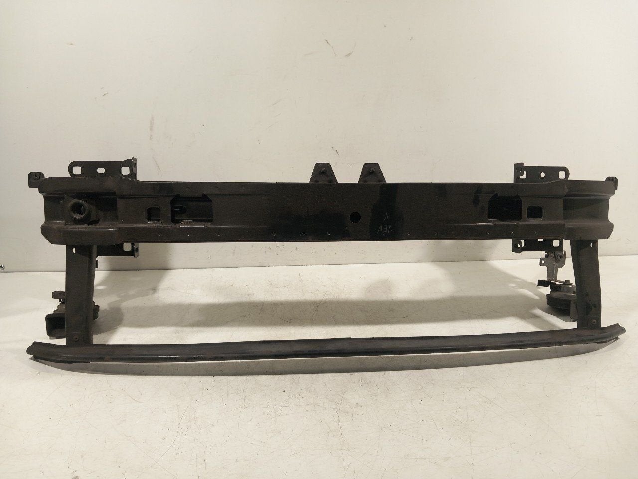 Bumperbalk voor Volkswagen Passat, Onderdelen@venauto.nl, Van der Ven Autorecycling B.V., Gebruikt, Ettenseweg 76, 4706 PB Roosendaal, The Netherlands