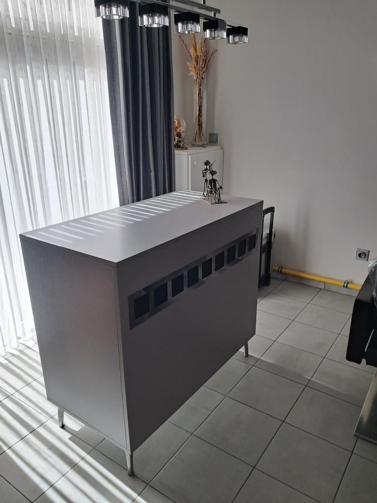 Kapsalon meubels inrichting, Diensten en Vakmensen