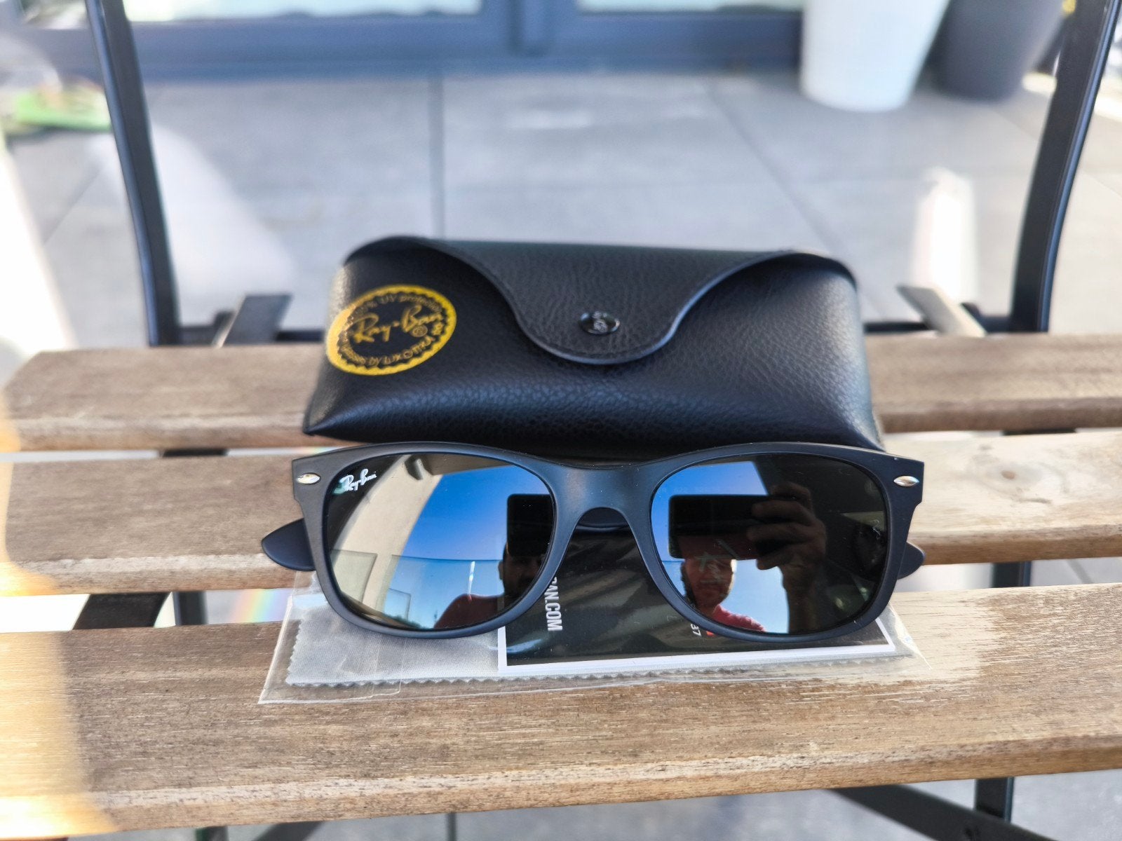 Ray-Ban New Wayfarer RB2132 noir mat, Enlèvement ou Envoi, Noir, Lunettes, Ray-Ban