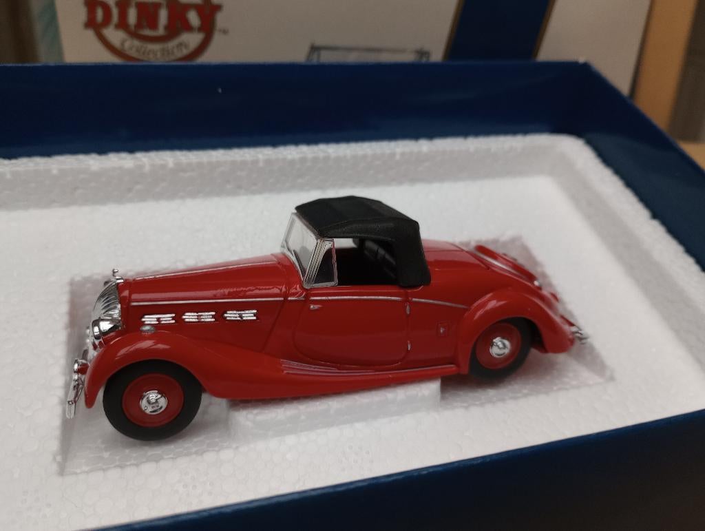 Matchtbox Dinky collection Triumph Dolomite 1/43, Ophalen of Verzenden, Nieuw, Auto