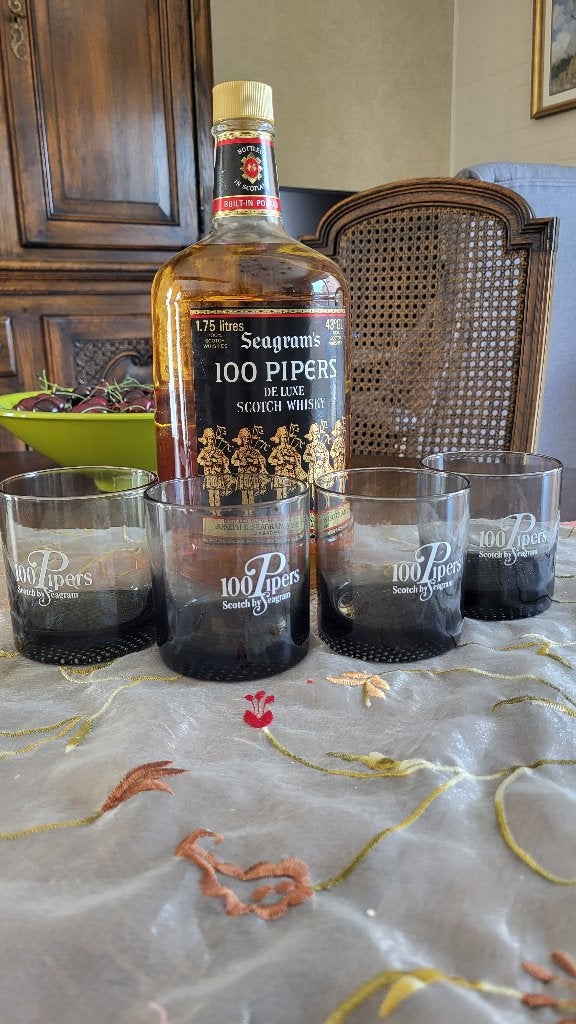Whiskey 100 Pipers + 4 glazen, Ophalen, Zo goed als nieuw