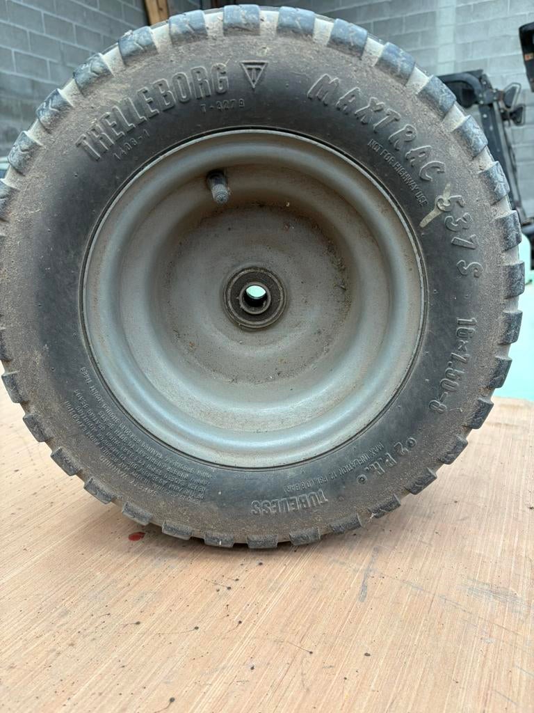 Vier Trelleborg banden maxtrac 537s te koop, Tuin en Terras, Ophalen, Zo goed als nieuw