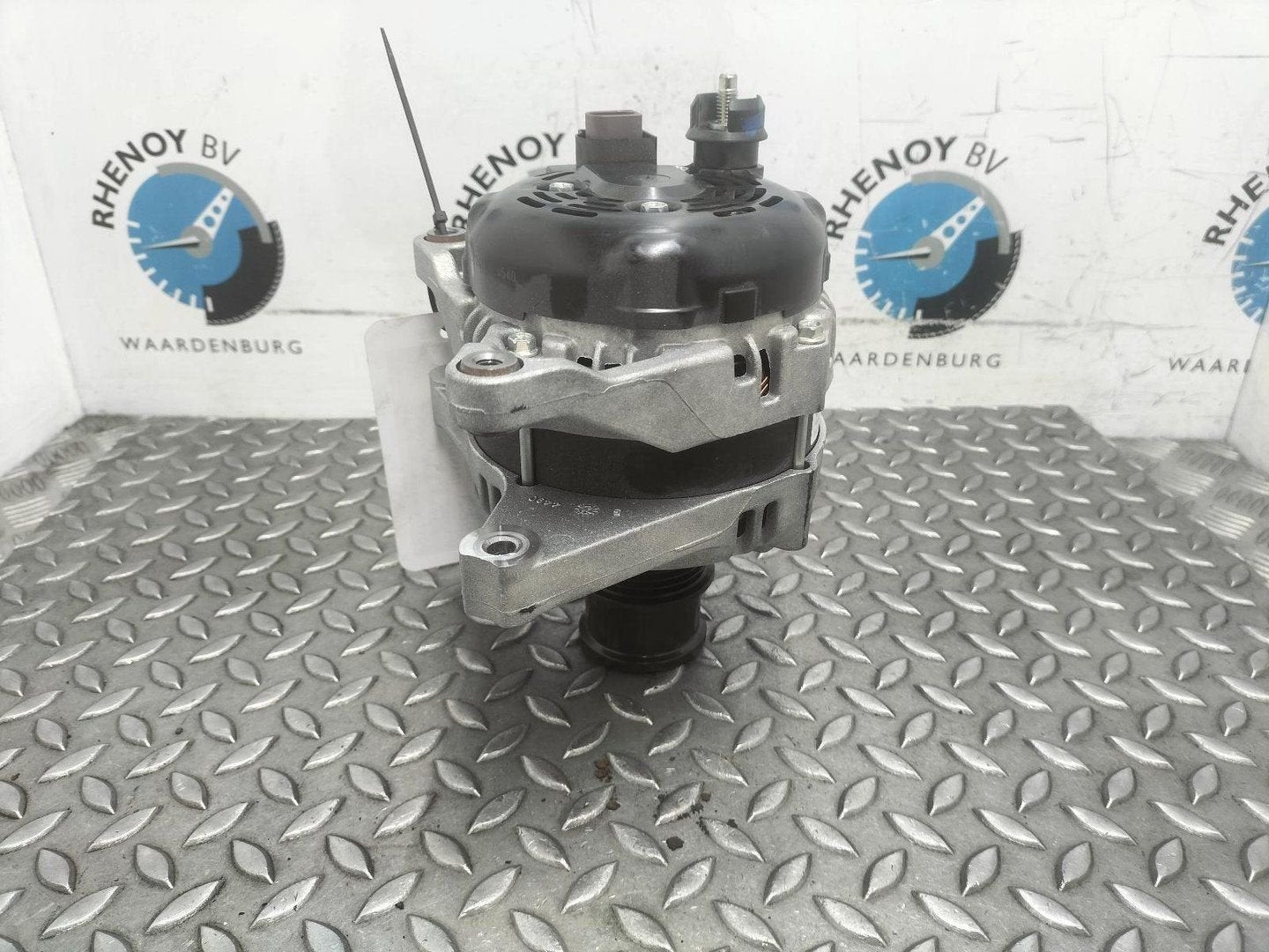 FORD TRANSIT COURIER Trend DYNAMO JX6T10300FA 2024, Enlèvement ou Envoi, Utilisé, ARN reconnu