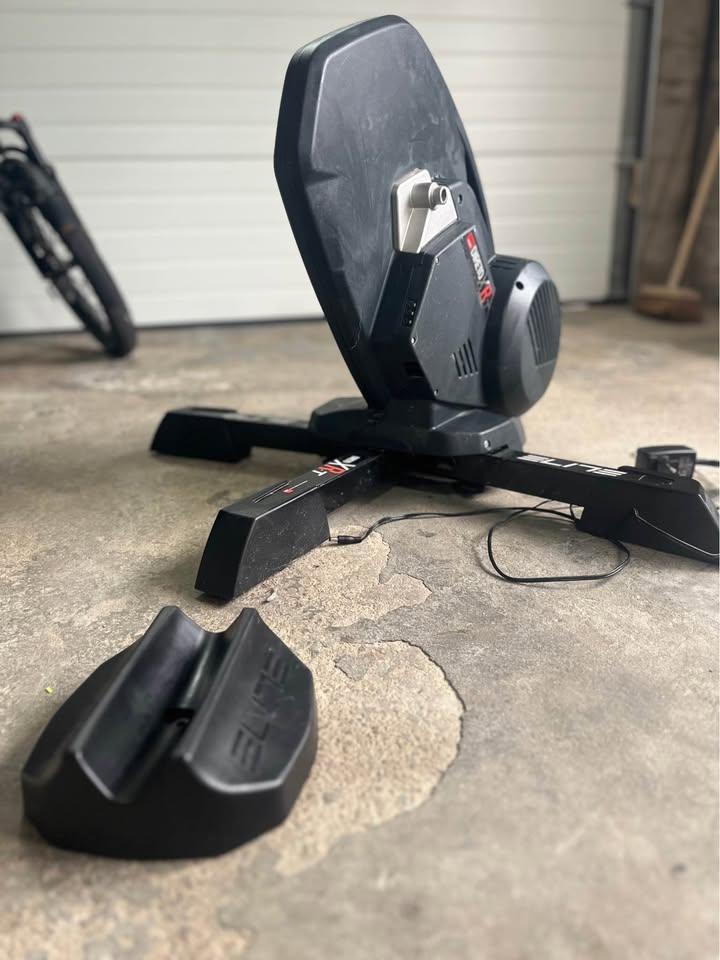 Home trainer ELITE DIRETO XR, Sport en Fitness, Ophalen, Zo goed als nieuw, Overige typen
