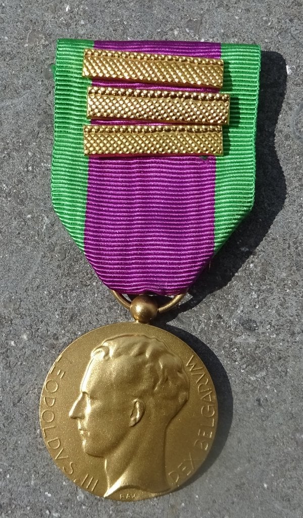 VETERANS DU ROI LEOPOLDIII - MEDAILLE DE LA FIDELITE, Envoi, Armée de terre, Ruban, Médaille ou Ailes