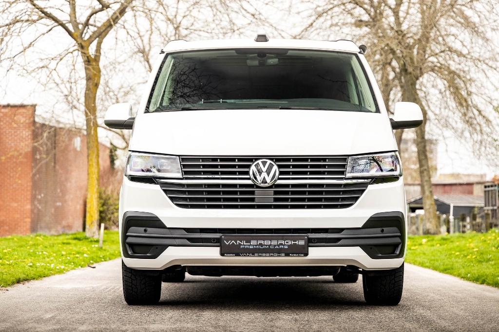 Volkswagen T6 California Beach 2.0 DSG * Camera * Trekhaak, Auto's, Volkswagen, Stof, 4 cilinders, Lichtsensor, Bedrijf
