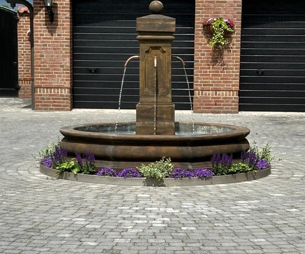 Oudroest look Franse dorpsfontein, Tuin en Terras, Ophalen, Nieuw, Beton, Fontein