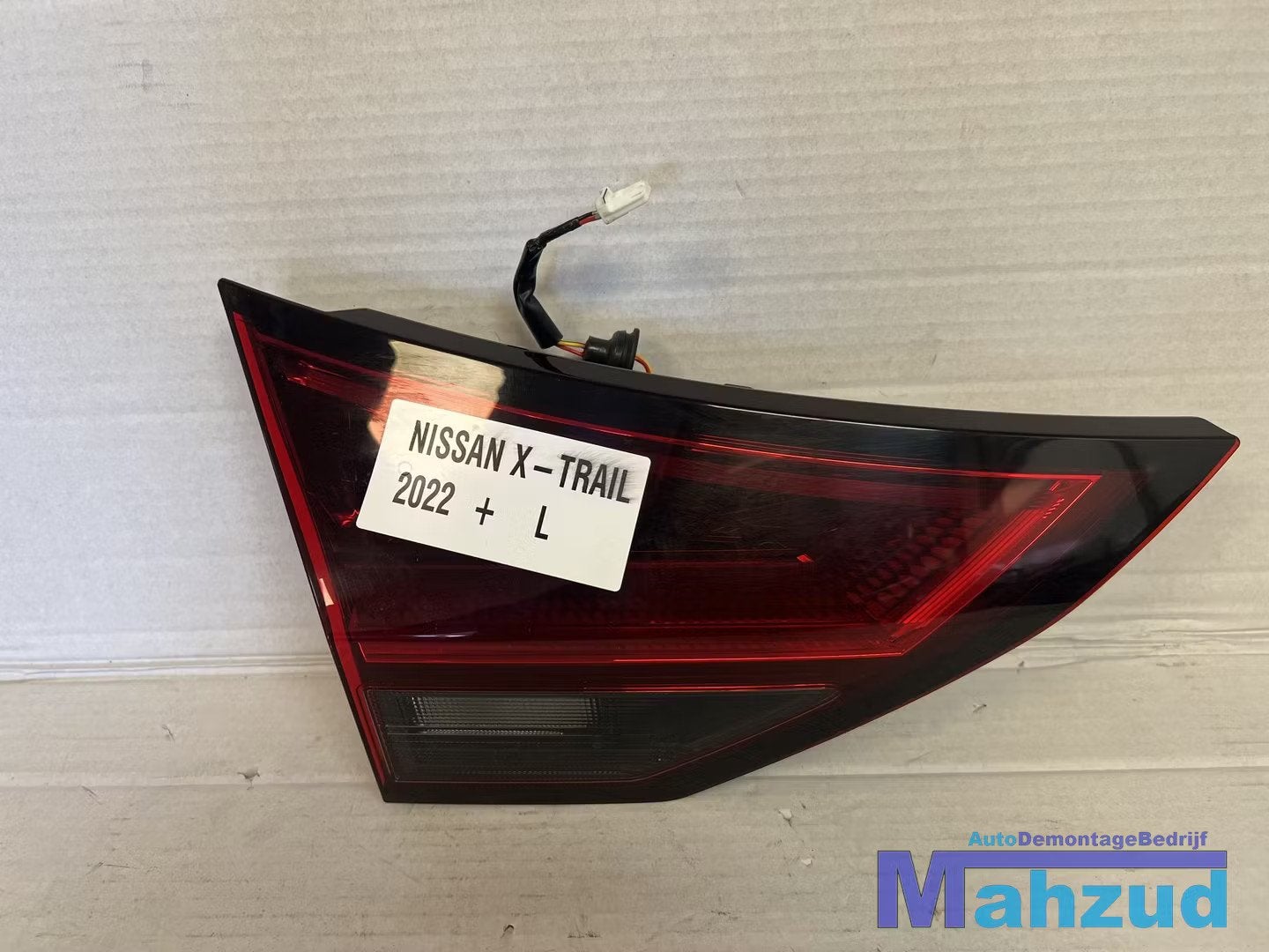 NISSAN X-TRAIL 4 T33 Links binnen achterlicht 2022+, Info@fabrikant.eu, Fabrikantstraat 1
1000 AA  Amsterdam, NL, Nissan, Fabrikant BV
